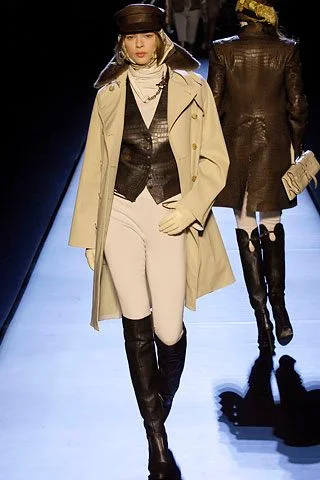 Look 18